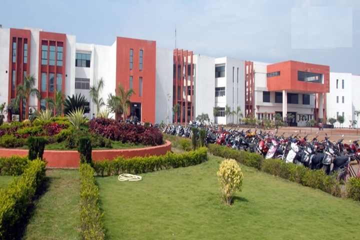 https://cache.careers360.mobi/media/colleges/social-media/media-gallery/3954/2018/10/8/Campus View of Kruti Institute of Technology and Engineering Raipur_Campus-View.jpg